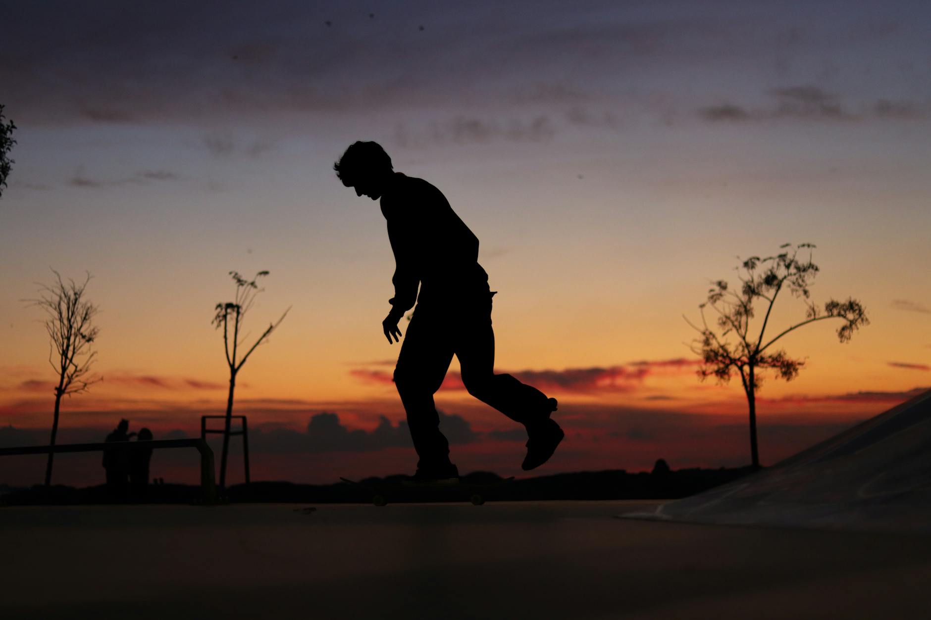 Marcher de Moda à Kalamış pour découvrir les marinas et le phare de Fenerbahçe